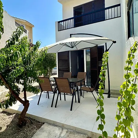 3 Bdr House Ambrosia Nyaraló *